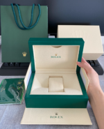 Rolex Box  Standard packaging is included by default at checkout; no separate purchase is required.