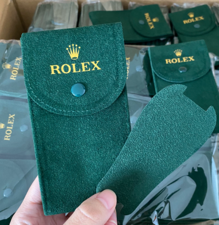 Standard packaging is included by default at checkout; no separate purchase is required.