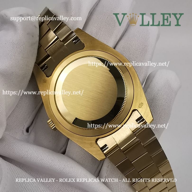 DD41301 Rolex Day-Date 228238 Fluted Bezel Green Dial