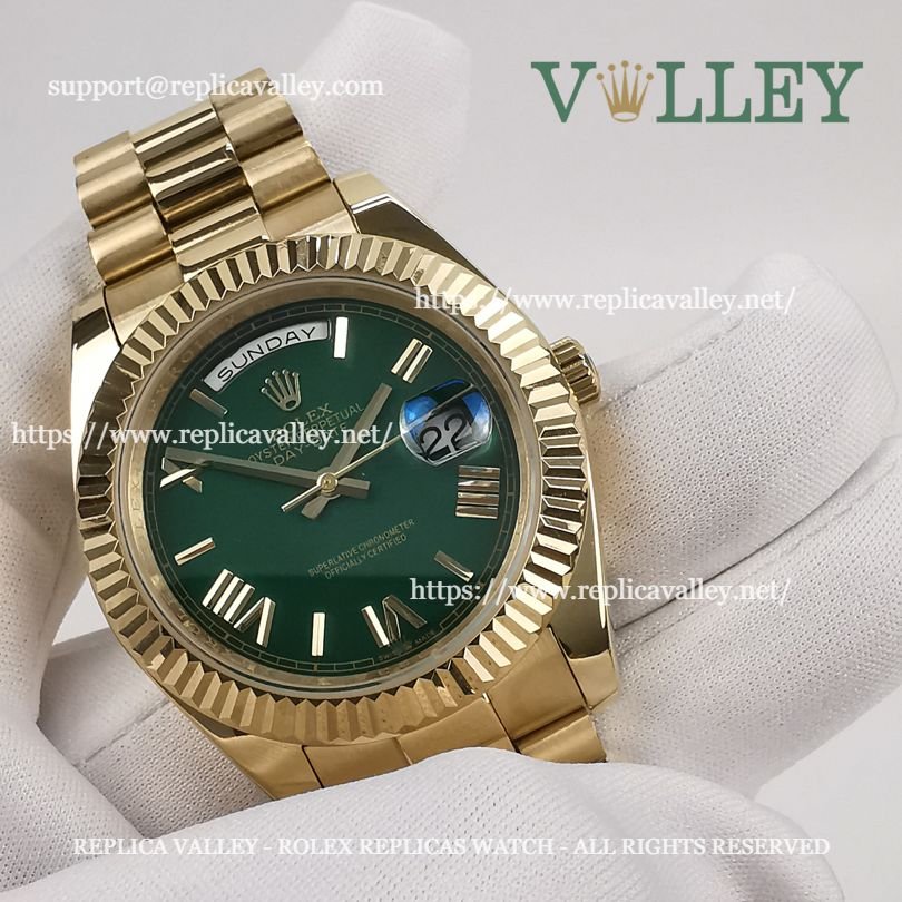 DD41301 Rolex Day-Date 228238 Fluted Bezel Green Dial