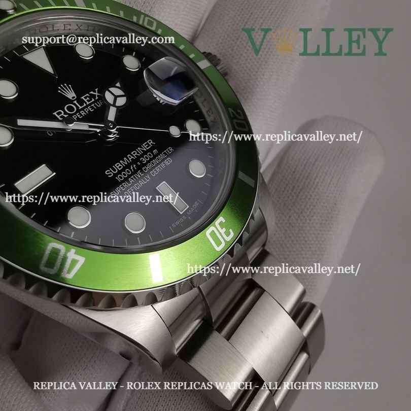 S002 Rolex Submariner 16610LV 50th Anniversary