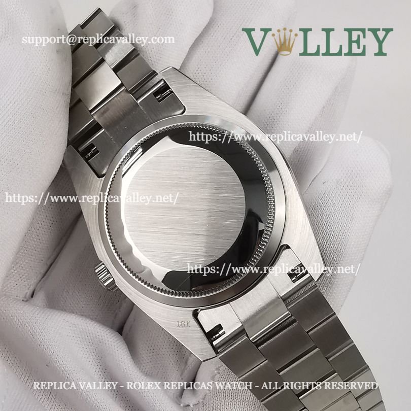 DD36001 Rolex Day-Date 128239 Fluted Bezel Silver Dial