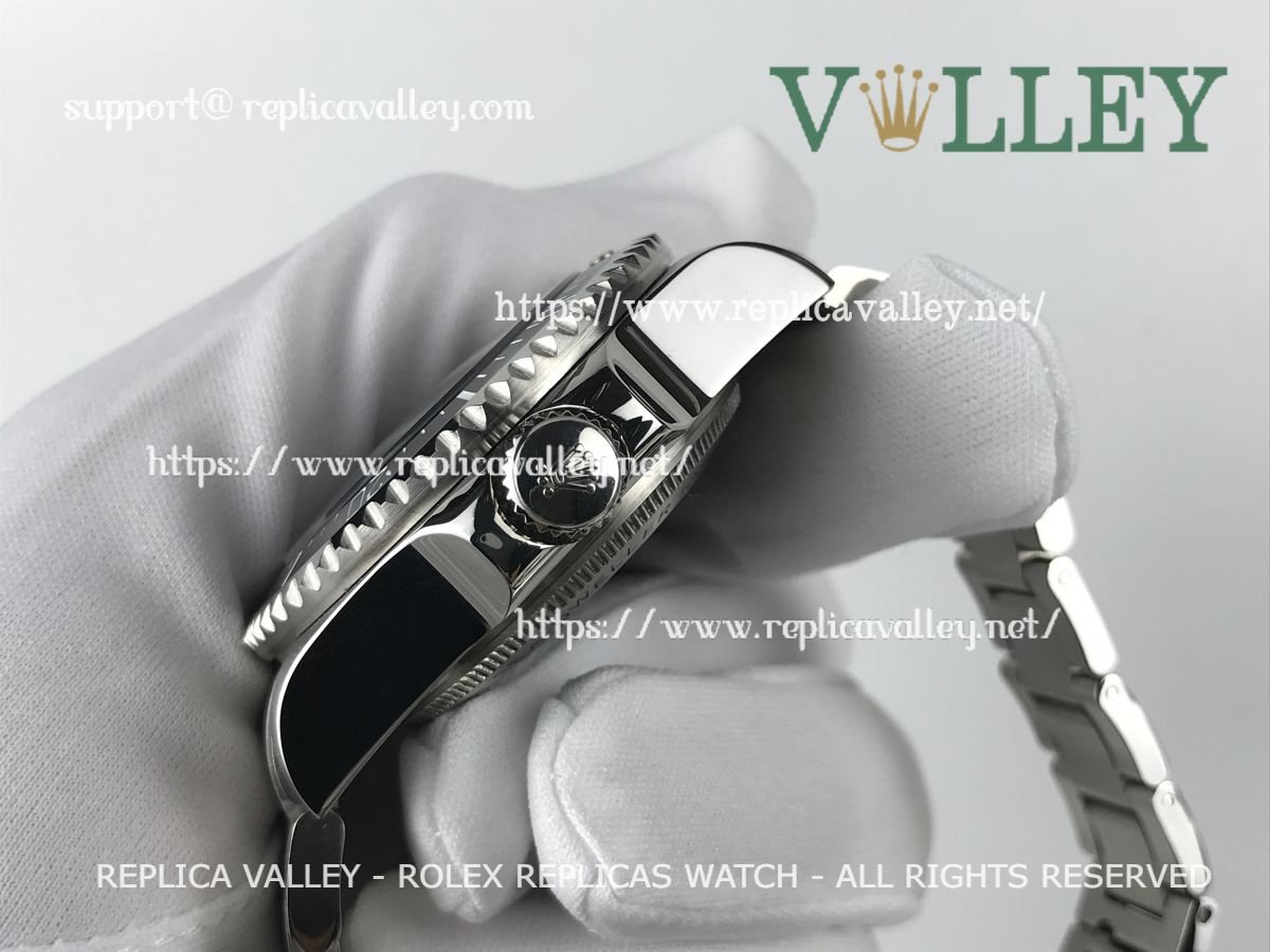 SD002 Rolex Sea-Dweller 126660 Black Dial