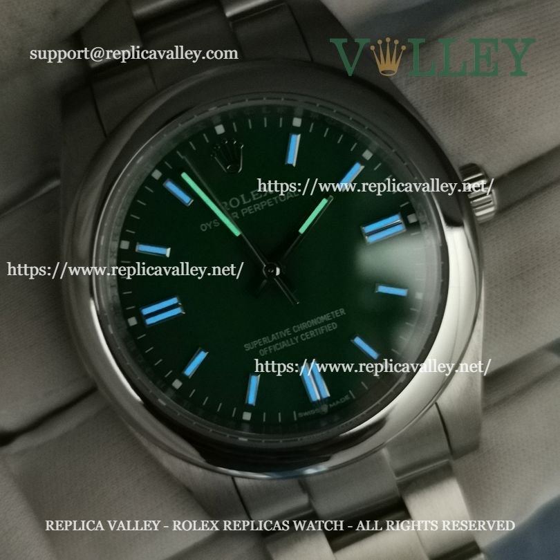 OP41005 Rolex Oyster Perpetual 124300 Green Dial