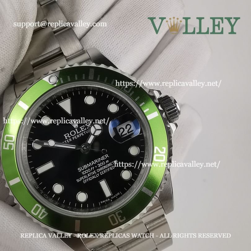 S002 Rolex Submariner 16610LV 50th Anniversary