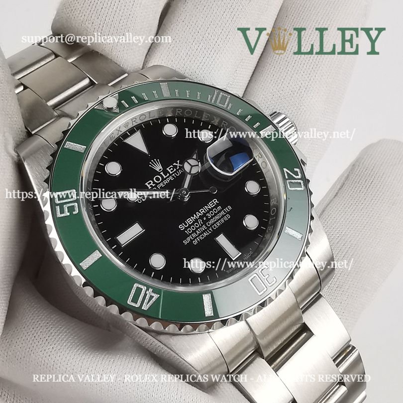 S402 Rolex Submariner 126610 Starbucks