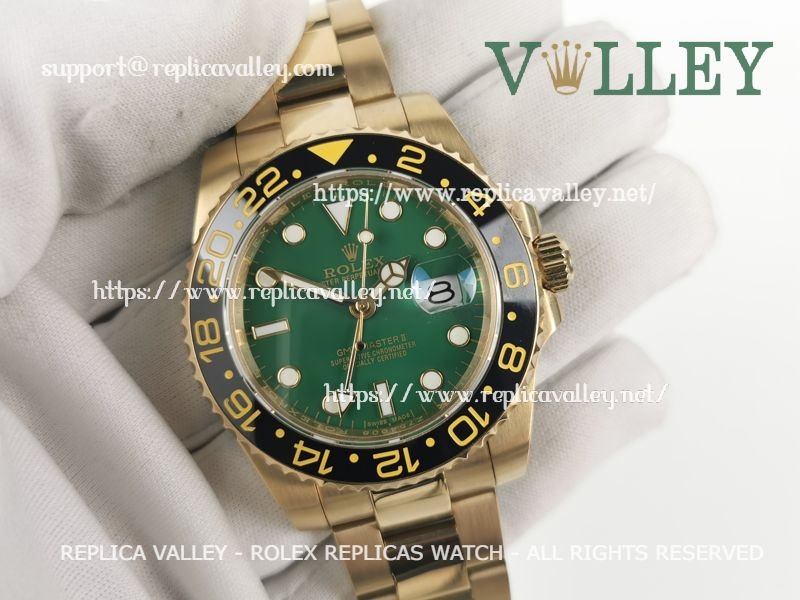 5e2cb3447e421db30f9821276c88116d061a386b GM542 Rolex GMT-Master II 116718 Oyster Bracelet Green Dial - Image 1