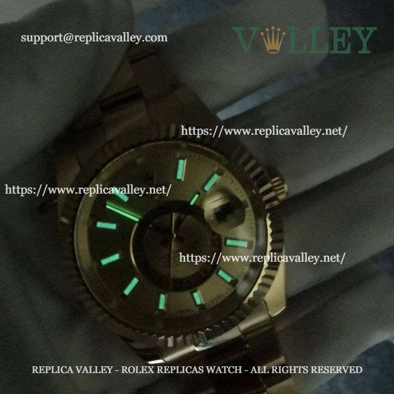 SKD303 Rolex Sky-Dweller 326938 Oyster Bracelet Gold Dial