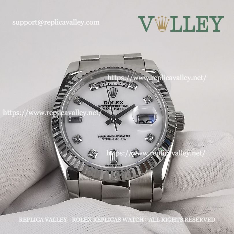 DD36004 Rolex Day-Date 128239 Fluted Bezel MOP White Diamond Dial