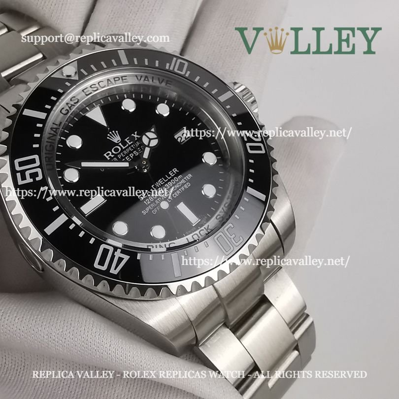 SD012 Rolex Sea-Dweller 116660 Black Dial