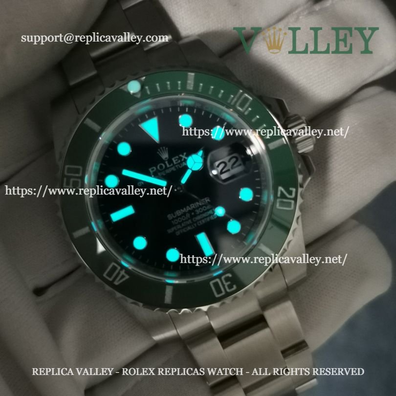 S402 Rolex Submariner 126610 Starbucks