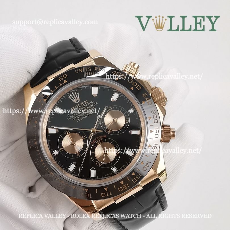 D651 Rolex Daytona 116515 Rose Gold Leather Black Dial