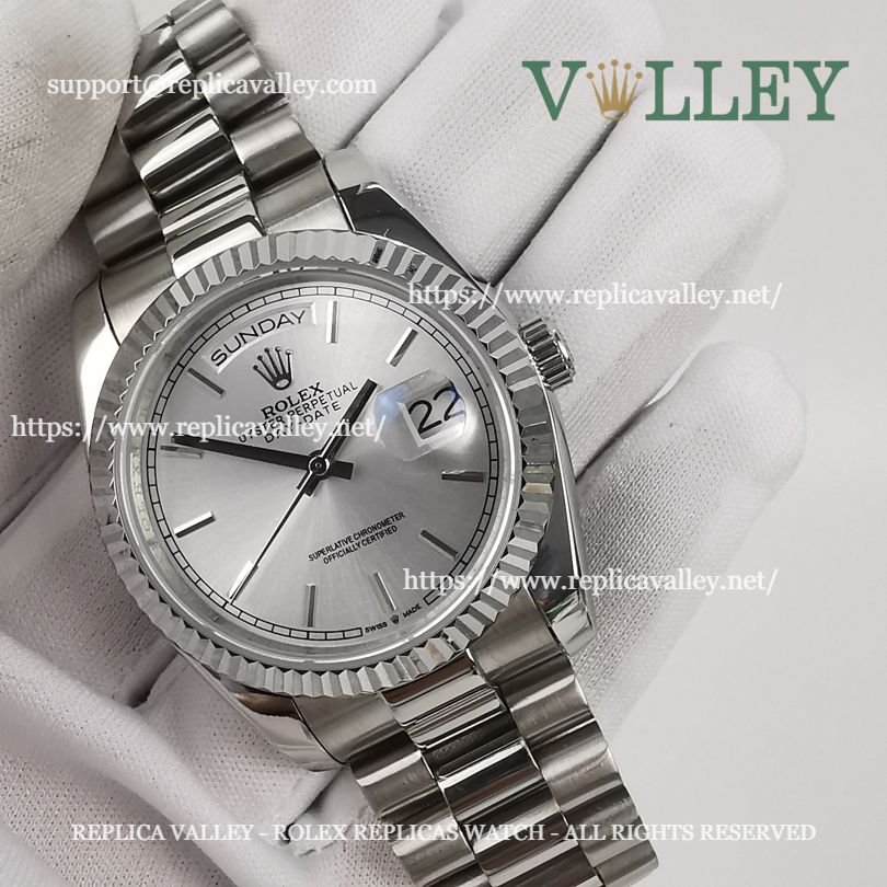 DD36001 Rolex Day-Date 128239 Fluted Bezel Silver Dial