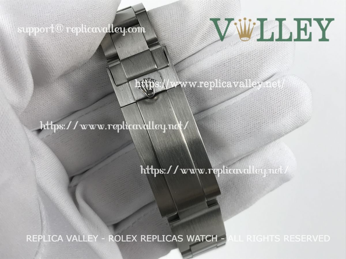 SD002 Rolex Sea-Dweller 126660 Black Dial