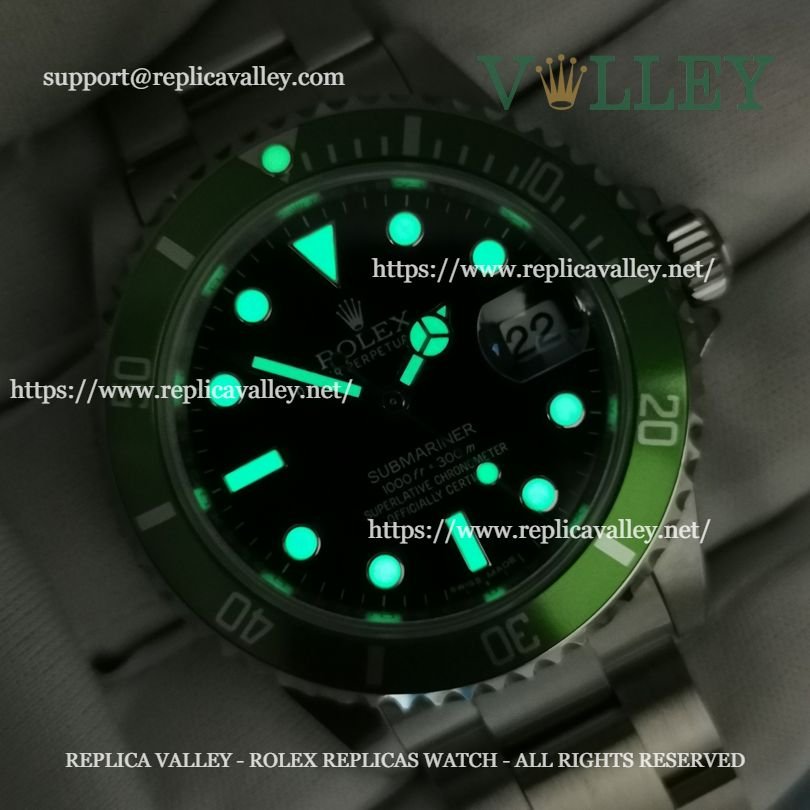 S002 Rolex Submariner 16610LV 50th Anniversary