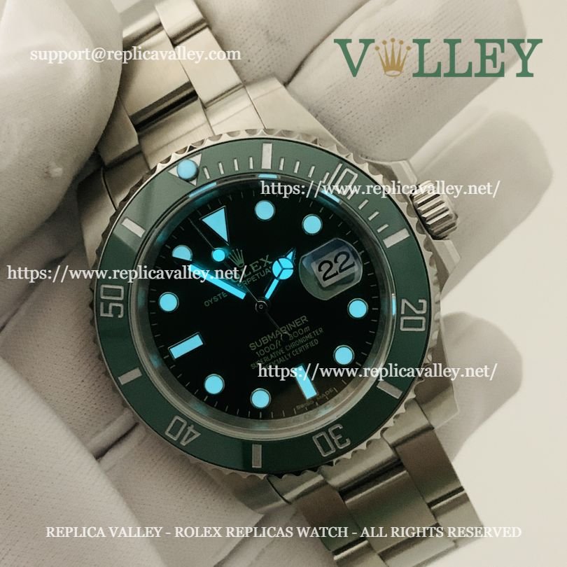 S102 Rolex Submariner 116610LV Hulk