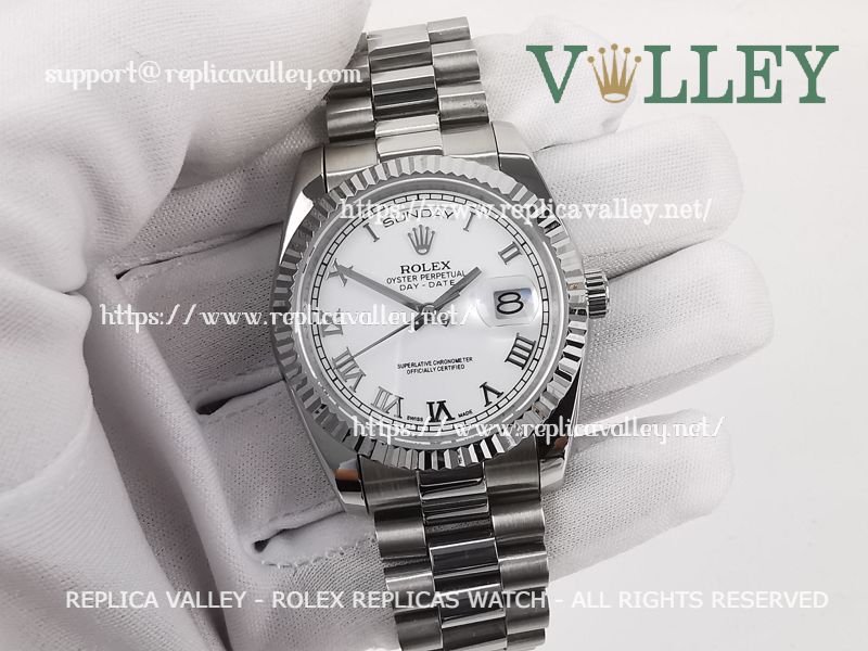 c0c5f2a249f76bc9387a6f8c38f9ca81a7b7aed9 DD36052 Rolex Day-Date 118239 Fluted Bezel White Roman Dial - Image 1