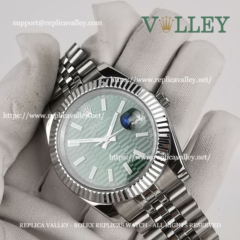 DJ41002 Rolex Datejust 126334 Fluted Bezel Green Fluted-motif Dial