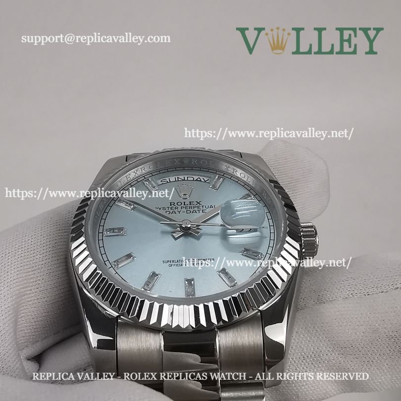 DD36008 Rolex Day-Date 128236 Fluted Bezel Ice-Blue Baguette Dial