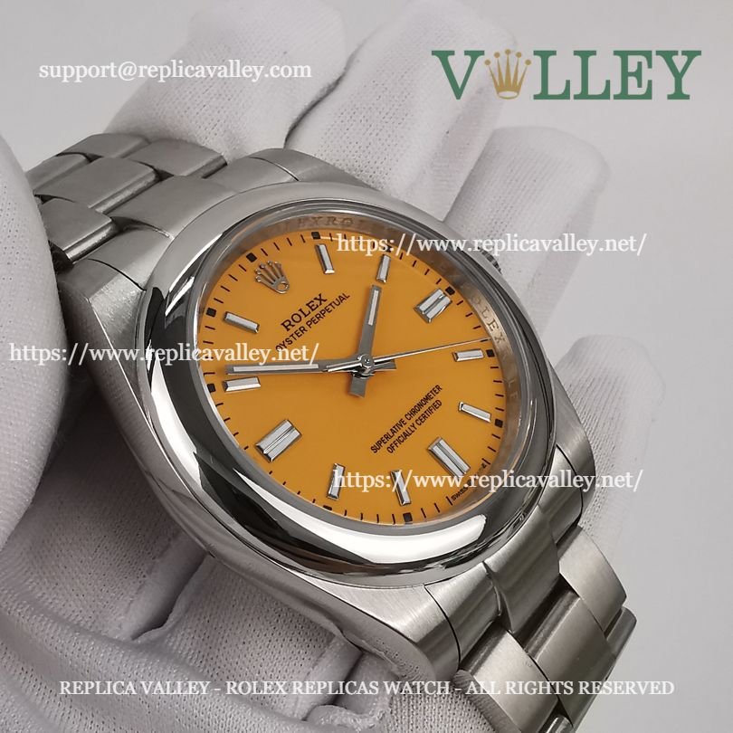 OP41006 Rolex Oyster Perpetual 124300 Yellow Dial
