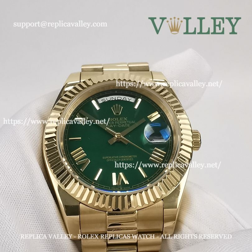 DD41301 Rolex Day-Date 228238 Fluted Bezel Green Dial