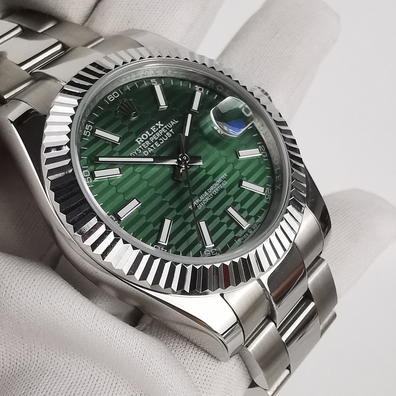 DJ41102 Rolex Datejust 126334 Oyster Bracelet Green Fluted-motif Dial