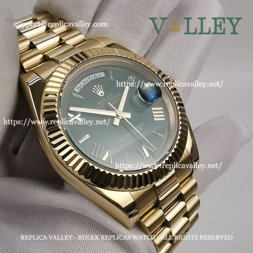 DD41301 Rolex Day-Date 228238 Fluted Bezel Green Dial