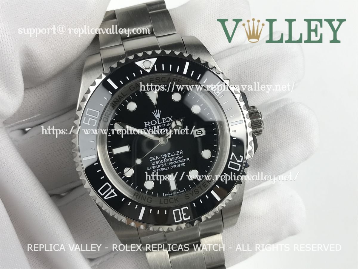 SD002 Rolex Sea-Dweller 126660 Black Dial