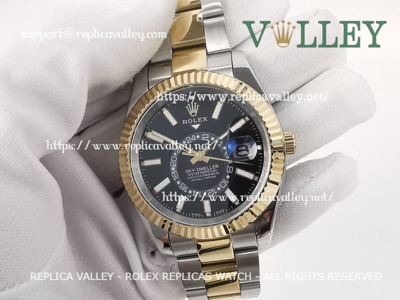 f5e431b198321d42cce16531e91d9bc99a932aa6 SKD102 Rolex Sky-Dweller 326933 Oyster Bracelet Black Dial - Image 1