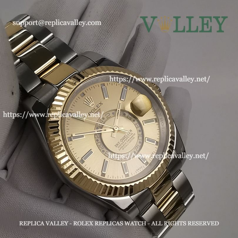 SKD101 Rolex Sky-Dweller 326933 Oyster Bracelet Gold Dial