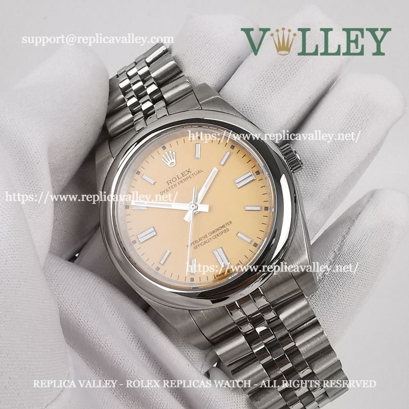 OP41106 Rolex Oyster Perpetual 124300 Yellow Dial Jubilee Bracelet